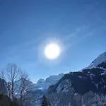 Terrace With View-Cozy Retreat-Free Parking Lauterbrunnen