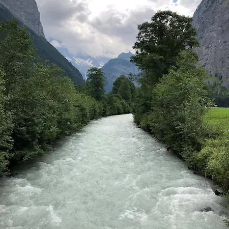 펜션 Modern Comfy Queen Bed Fast Wifi 라우터브루넨