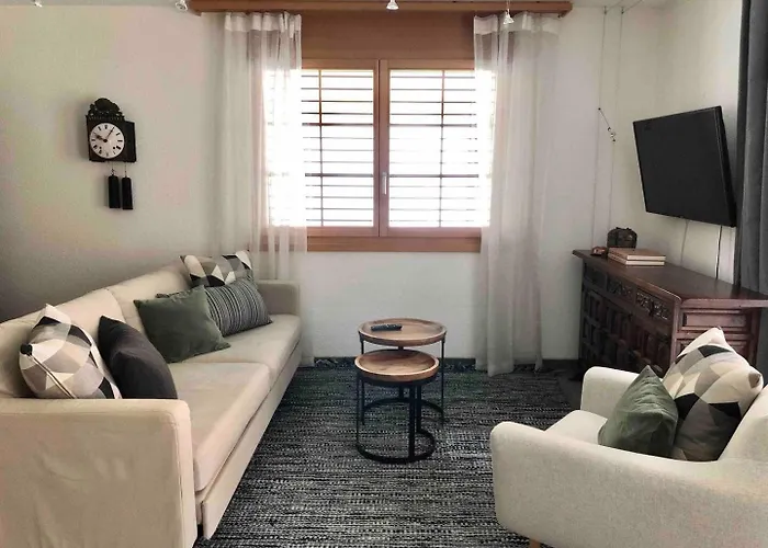 בית נופש Terrace With View-Cozy Retreat-Free Parking *