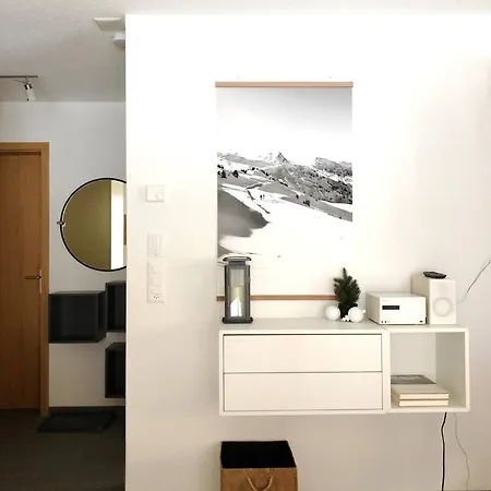 Modern Comfy Queen Bed Fast Wifi Nyaraló